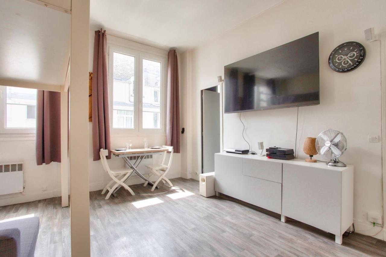 Montmartre Superbe Studio Paris Free Netflix Bagian luar foto